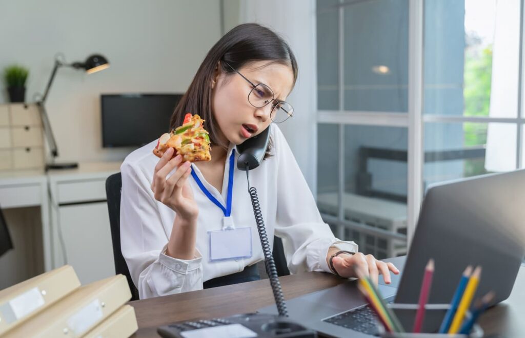 What Happens If Your Employer Doesn’t Give You Breaks in California?